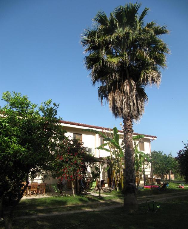 Agriturismo Torre Del Golfo โกรปานี ภายนอก รูปภาพ