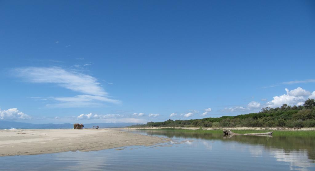 Agriturismo Torre Del Golfo โกรปานี ภายนอก รูปภาพ